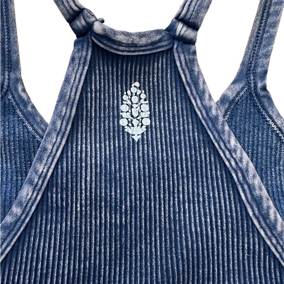 Free People Happiness Runs Crop Tank Size XS/S NWOT - Picture 12 of 13